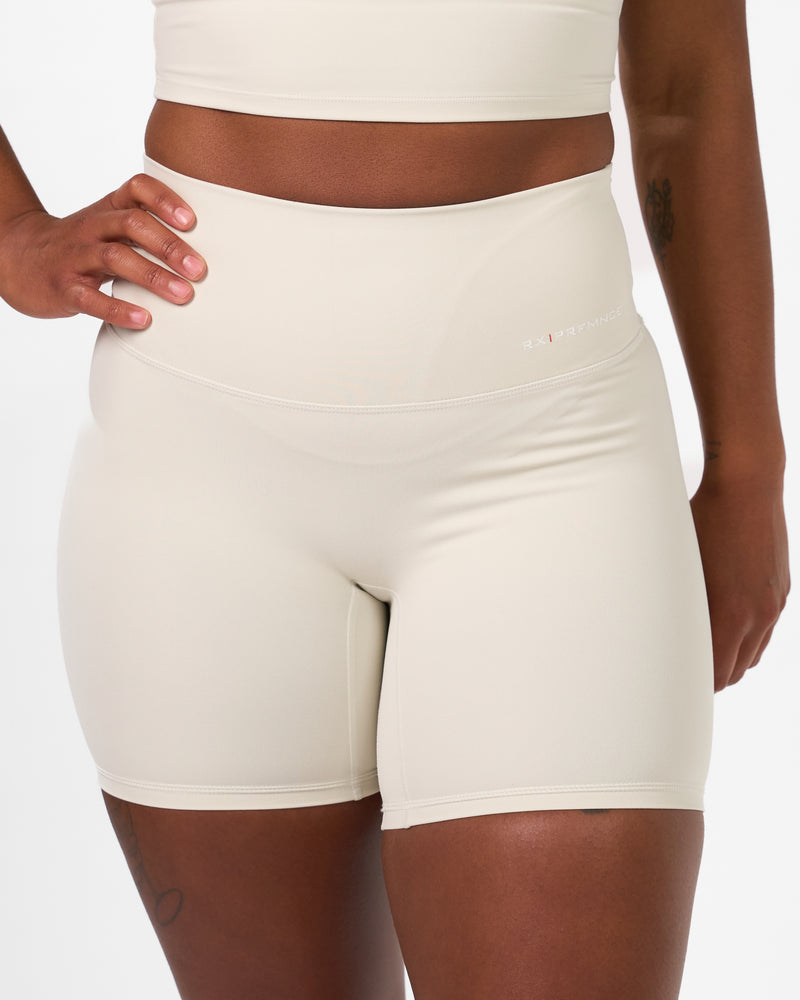 Isabel Shorts Off White